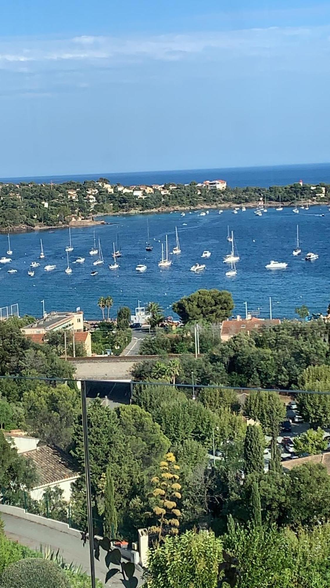 大湾别墅 Saint-Raphaël 外观 照片