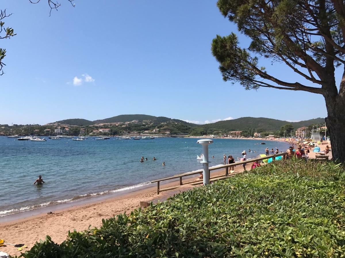 大湾别墅 Saint-Raphaël 外观 照片