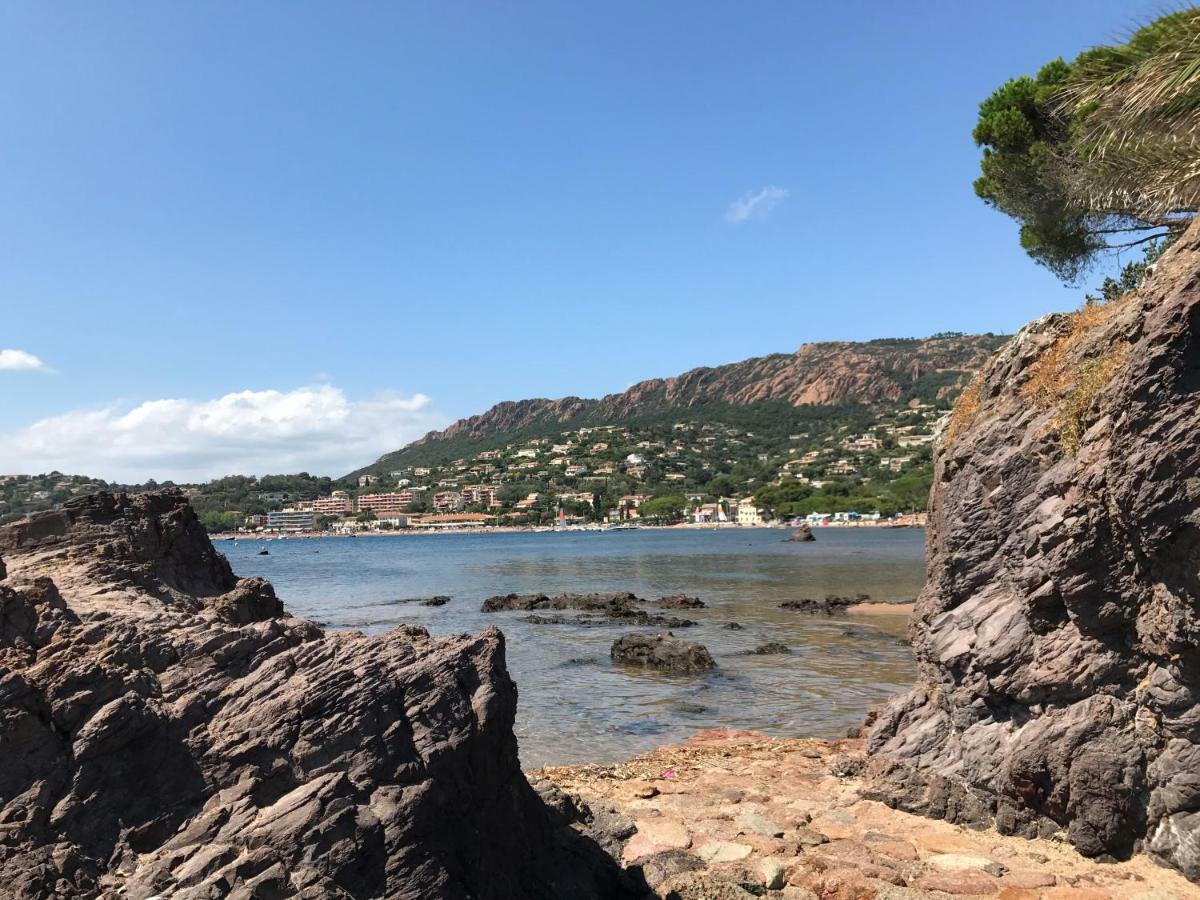 大湾别墅 Saint-Raphaël 外观 照片